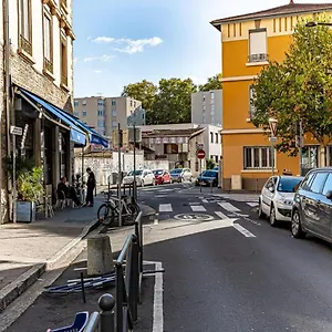 https://la-maison-charpennes-appartement-fougere-6-pers.hotels-rhonealpes.com