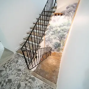 https://la-maison-charpennes-appartement-fleur-de-coton.hotels-rhonealpes.com